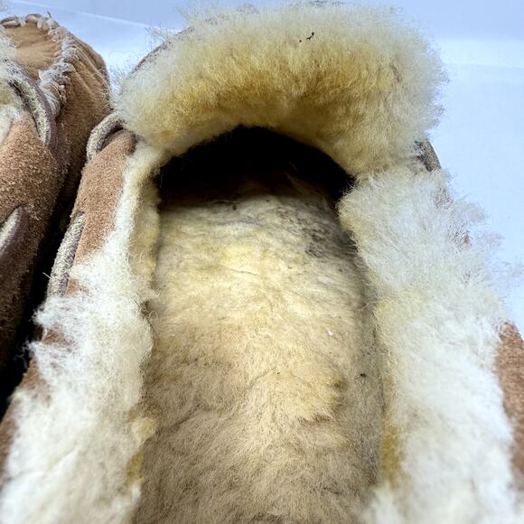 L.L. Bean Women’s Moccasin Slippers Shearling Suede Brown Size 8 Medium - Picture 9 of 10